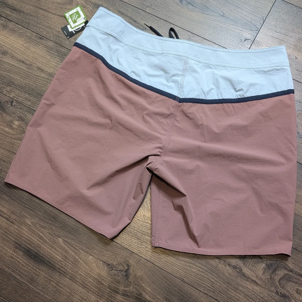 NWT Volcom Men's Da Dubbs Liberator Trunks In Dusty Rose‎ Light Blue Size 40